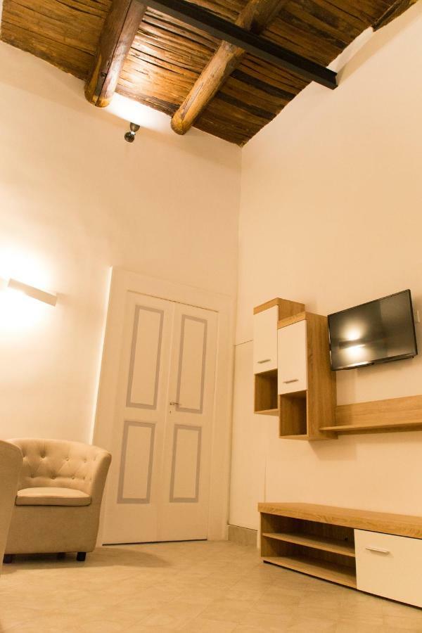 B&B Il Balconcino A Santa Chiara Neapel Exteriör bild